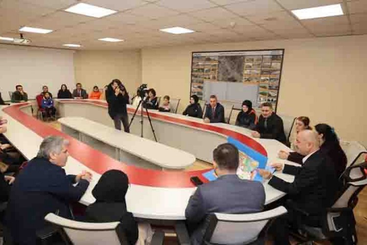 DERECEYE GİREN ÖĞRENCİLERE ÖDÜLLER BAŞKAN BÜYÜKGÖZ'DEN