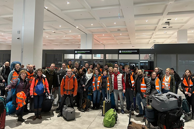 Hollanda'dan Türkiye'ye yardım eli