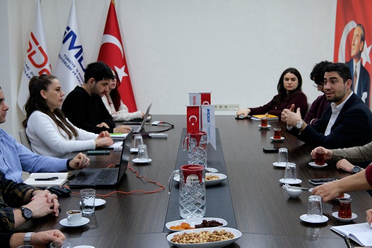Genç mühendislere sektörel destek