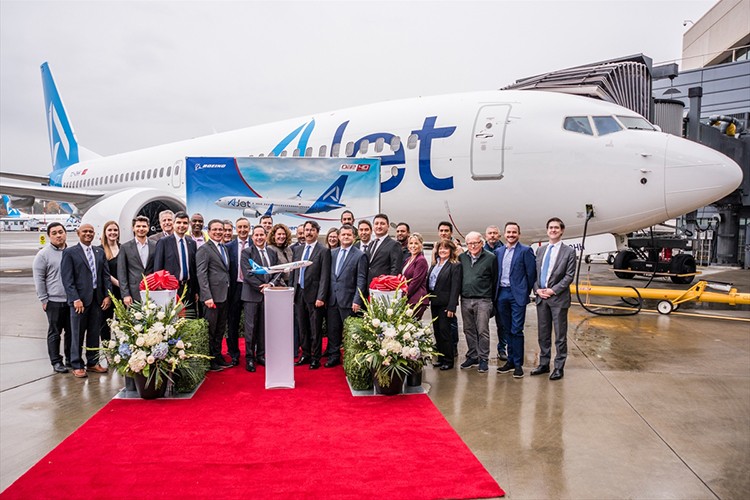 AJet'in fabrika çıkışlı 8. uçağı İstanbul'a geldi