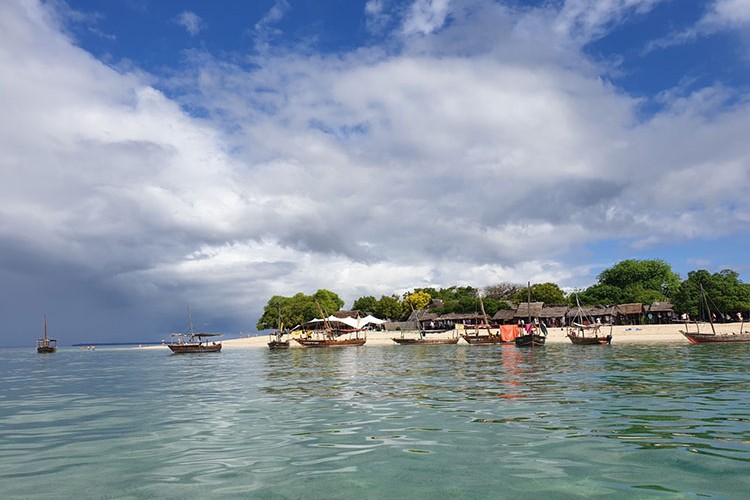 Beyaz kumsalların adası – Zanzibar