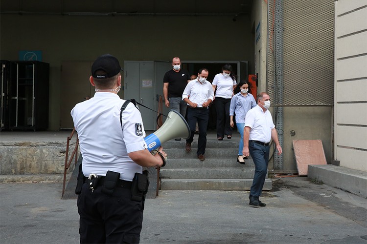 Covid önlemli deprem tatbikatı