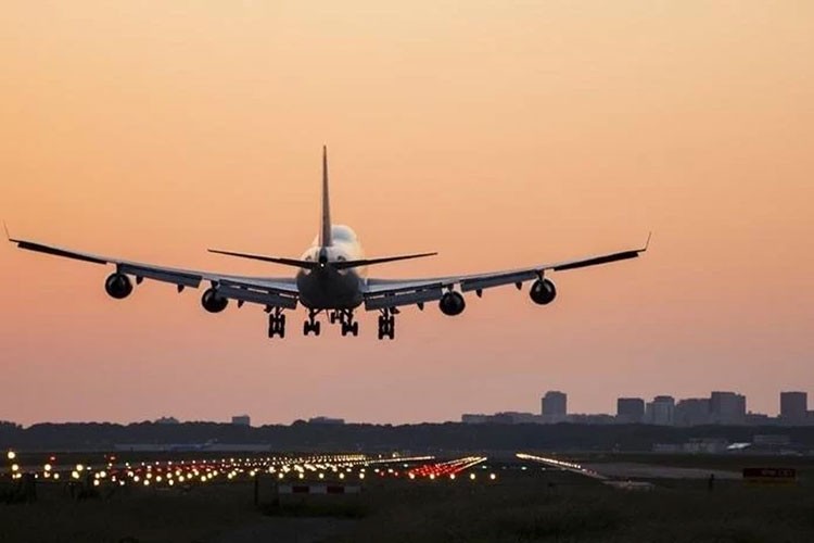 Yılın 8 ayında hava yoluyla 162,6 milyon yolcu seyahat etti