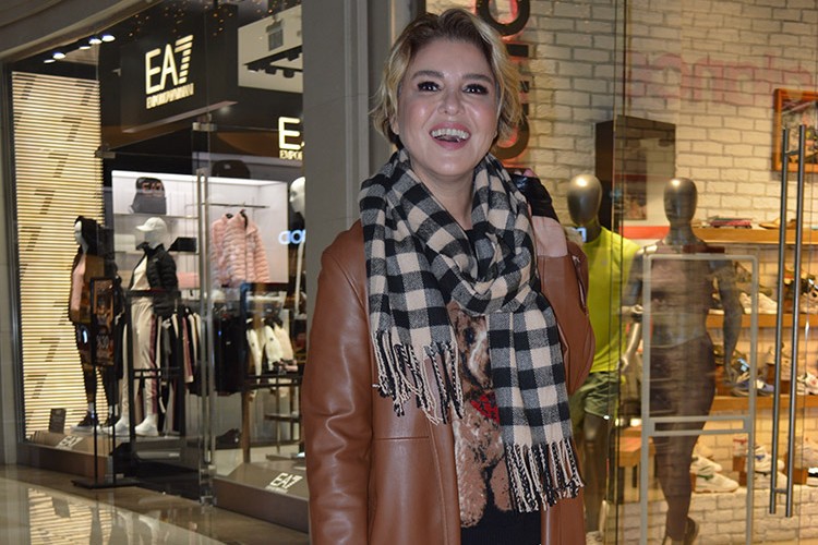 Sahne ücretleri bence yanlış yazılıyor