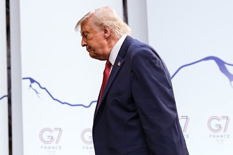 Trump'tan Avrupa ülkelerine yüzde 100 tarife tehdidi