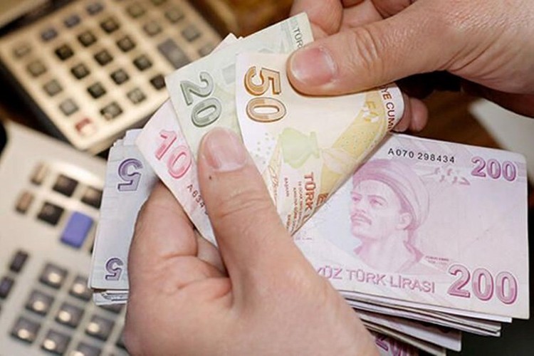 Asgari ücrete ara zam trafiği hızlandı