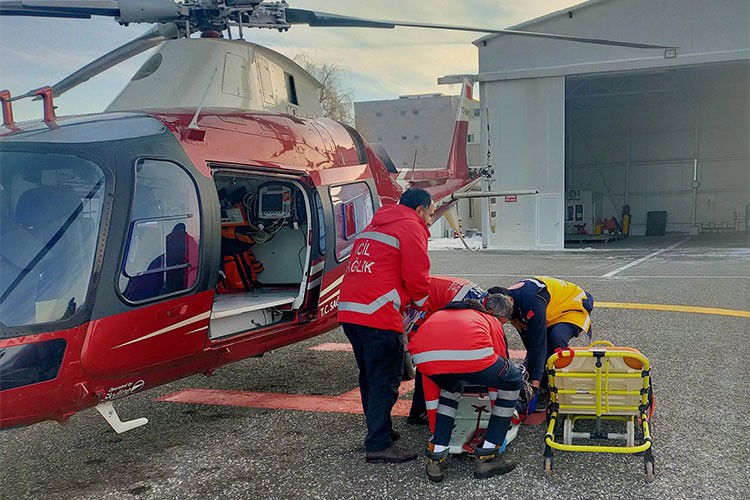 Hava Ambulansı 10 ildeki hastaların imdadına yetişiyor