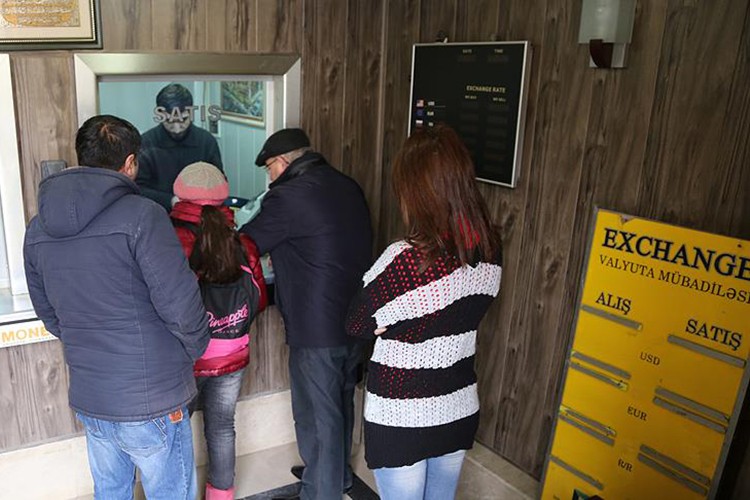 Dolar/TL, 19,03 seviyesinden işlem görüyor