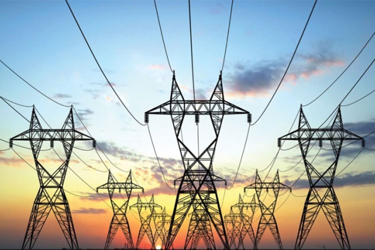 Baltık Ülkeleri elektrik şebekelerini Avrupa'ya entegre etti