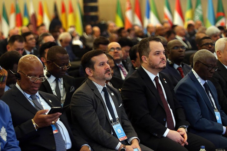 1200 katılımcı İstanbul'da buluştu