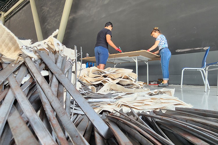 Çelik üretim atıklarından yarattığı eser Contemporary İstanbul'da