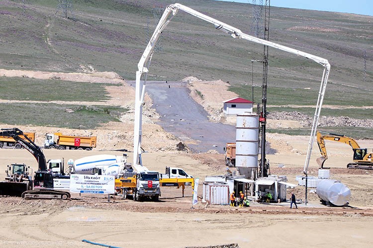 Lila Kağıt, Erzurum'daki Yeni Üretim Tesisinin Temelini Attı