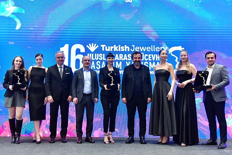 Mücevher sektörü üretmeye, tasarlamaya, ihracata devam ediyor