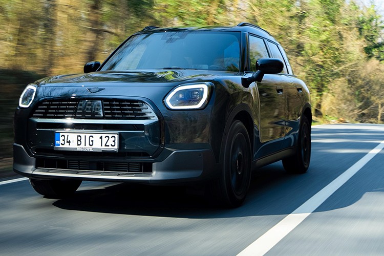 MINI Countryman yeni versiyonlarla güçlendi