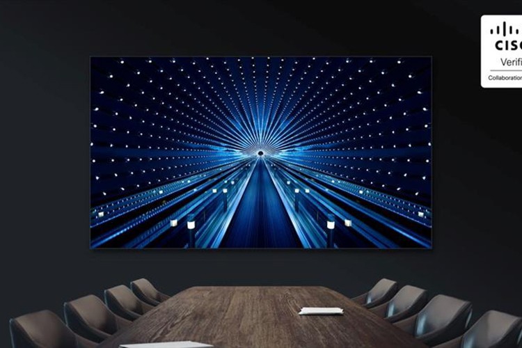 Samsung gözlüksüz 3D ekranını tanıttı