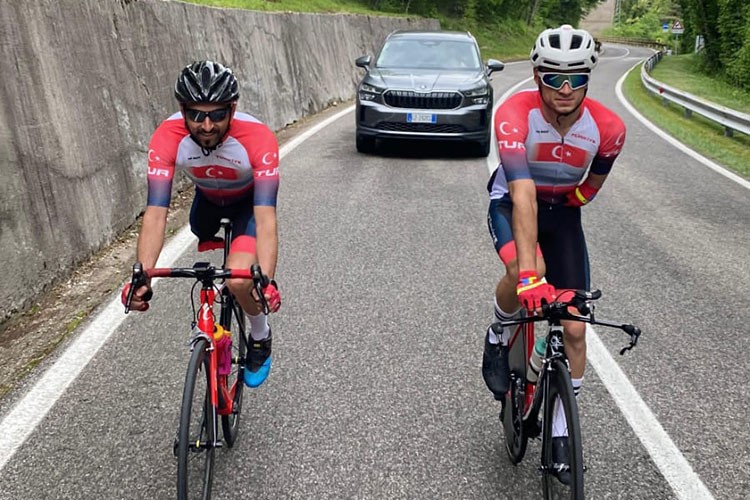 Parabisiklette tarihi başarı