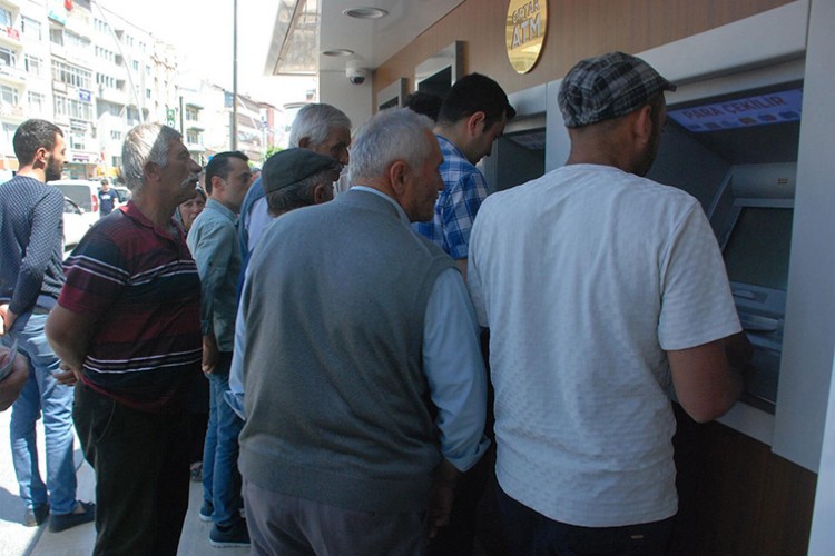 Memur ve emekli maaşları belli oldu