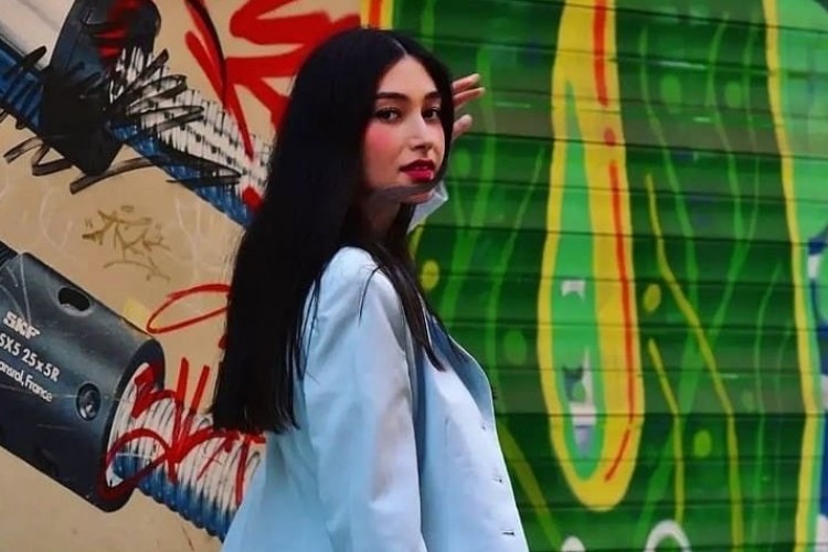 GÜZEL MODEL ALEYNA DOĞAN İDDİALI