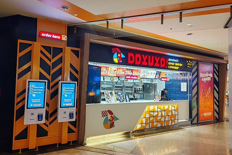 Doyuyo açılışa doymuyo