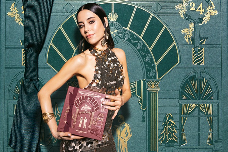 Cansu Dere, Atelier Rebul marka yüzü oldu