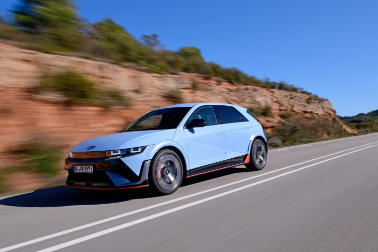 PIRELLI'NİN NÜRBURGRING'DE TEST EDİLEN ÖZEL P ZERO ELECT LASTİKLERİ HYUNDAI IONIQ 5 N'İN ORİJİNAL EKİPMANI OLDU