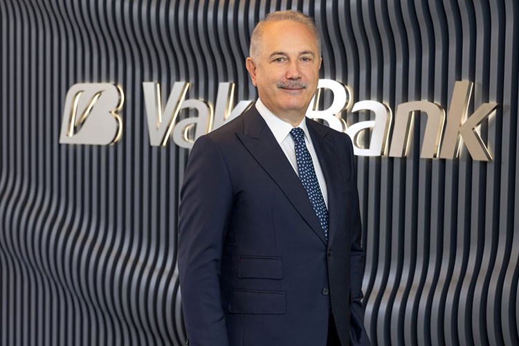 VakıfBank'tan 1 milyar dolarlık sendikasyon kredisi