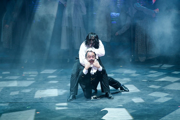 "Jekyll and Hyde" müzikaline yoğun ilgi