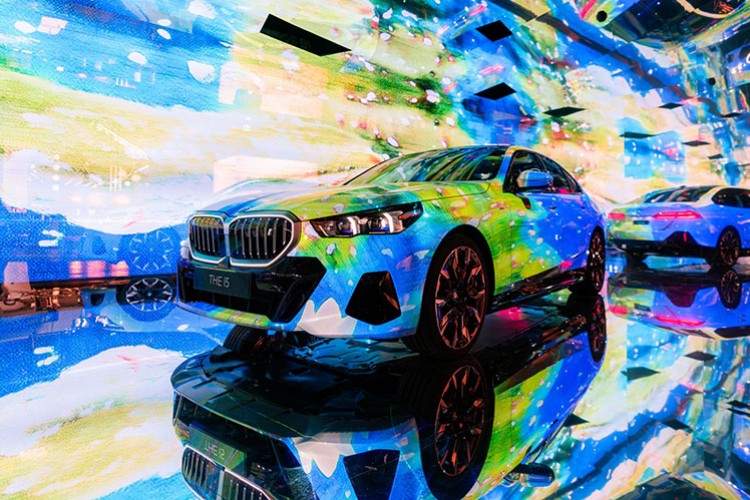 The Electric AI Canvas enstalasyonu geliyor