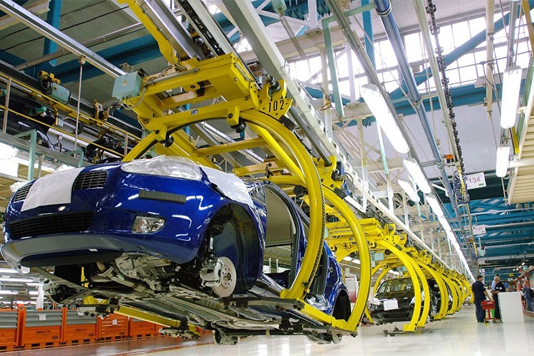 Otomotiv ve lojistik sektörleriyle Avrupa ve Asya'yı birbirine bağlıyoruz