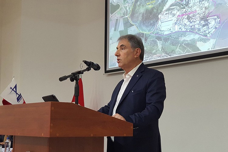 İZBAŞ'ta yeniden Eyüp Sevimli dönemi