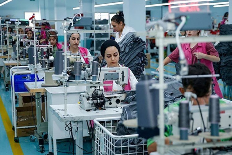 Ücretli çalışan sayısı yüzde 1,2 artarak 15,9 milyon oldu