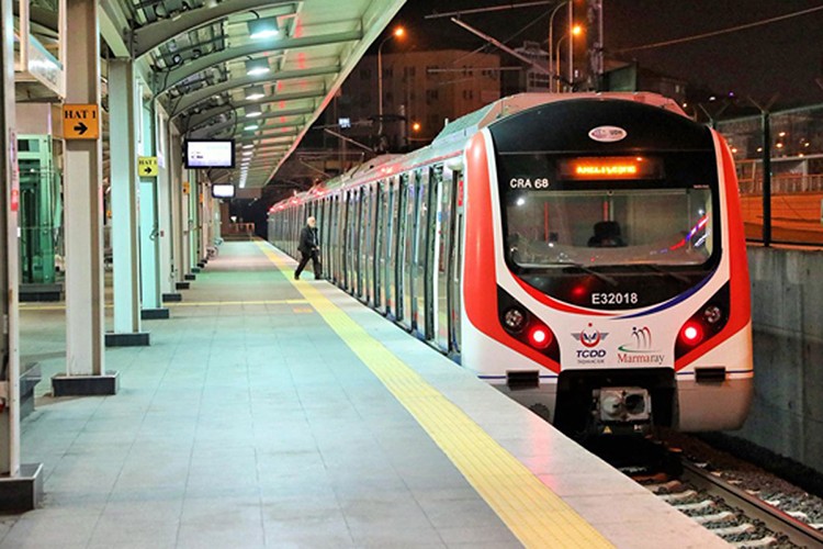 4.5 milyon yolcu taşınıyor