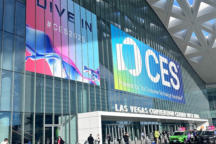 Yeni nesil küresel teknoloji trendlerine yön veriyoruz