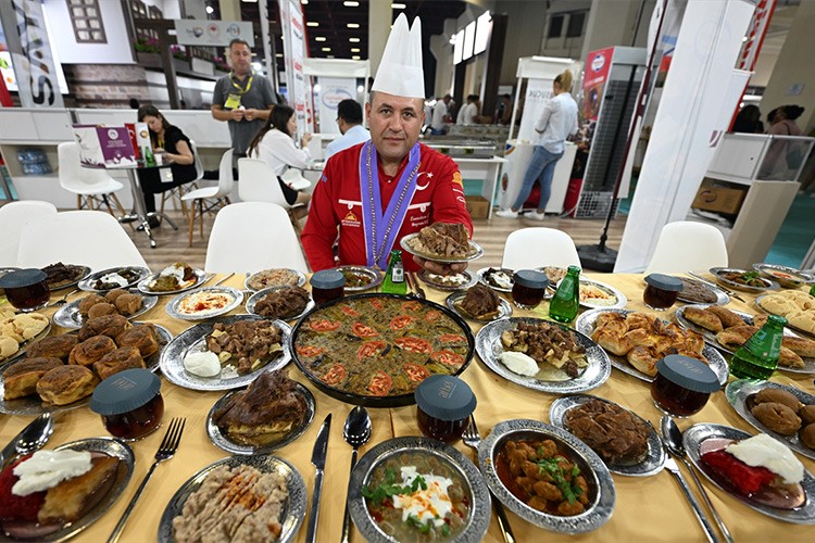 Yöresel Ürünler Fuarı Antalya'da açıldı