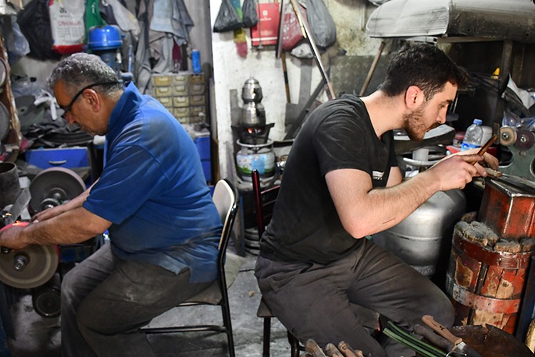 "Sivas bıçağı" ustalarının mesaisi yoğunlaştı