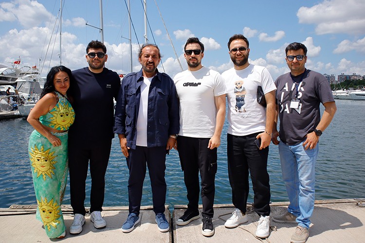 Art On The Boat'ta sanat ve deniz Kalamış'ta buluştu