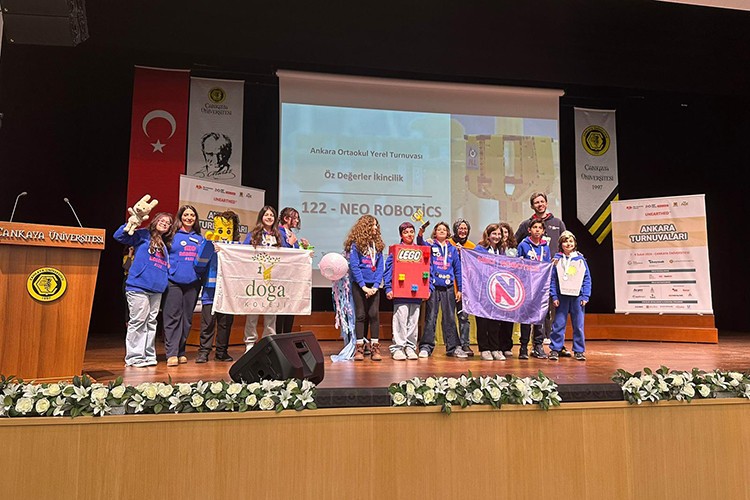 Doğa Kolejinden çifte öz değerler başarısı