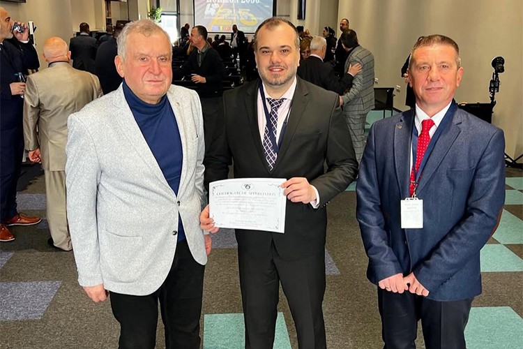 Turizm, kruvaziyer ve feribot sektöründe onur ödülü takdim edildi