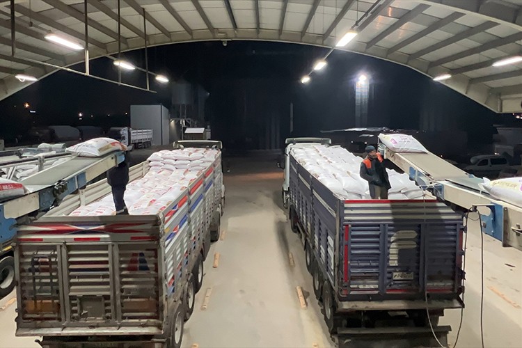 Konya'dan Hatay'a 10 tır besi ve süt yemi gönderilecek