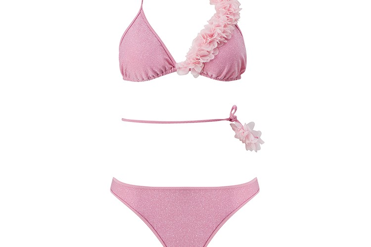 Barbiecore akımı plajları ele geçirdi