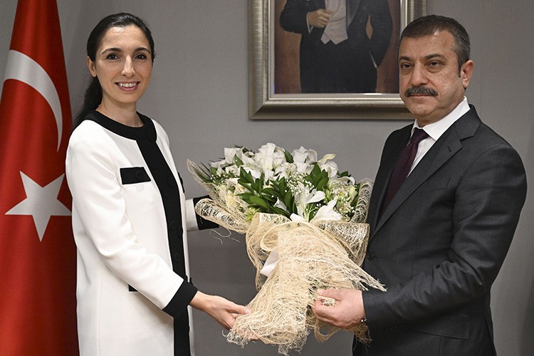 TCMB Başkanı Erkan, görevi Kavcıoğlu'ndan devraldı