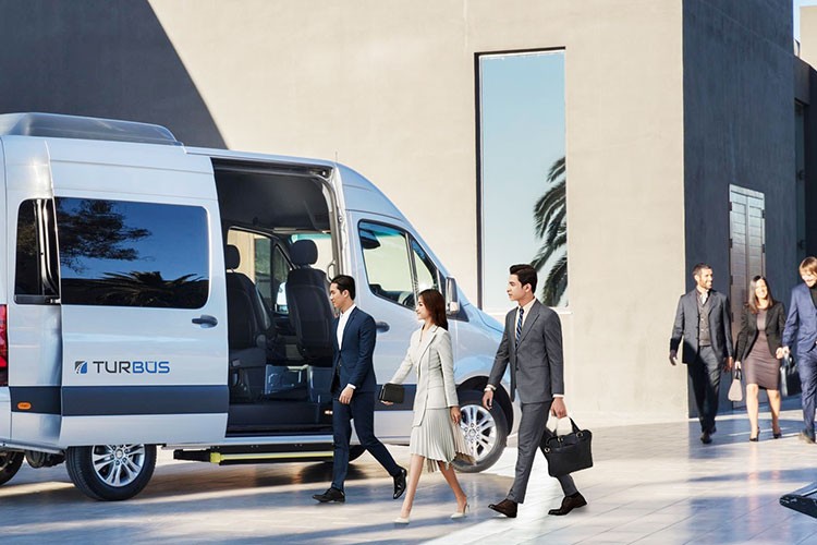 Personel servis araçlarında yaş sınırı 19'dan 21'e çıkarıldı