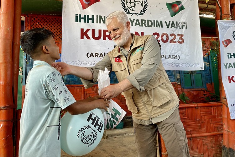 İHH 3 milyona yakın kişiye kurban eti ulaştırdı