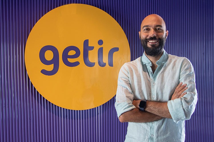 Getir'den hayvan barınaklarına 1,5 milyon kap mama