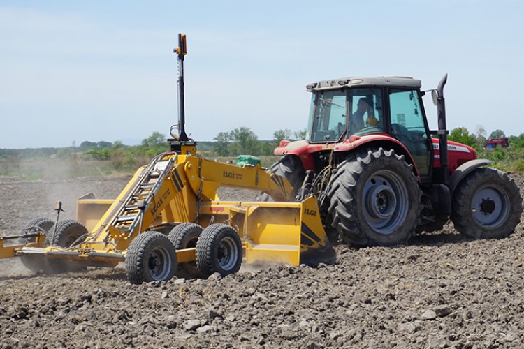 Çiftçilerin 'beyaz altın' mesaisi başladı
