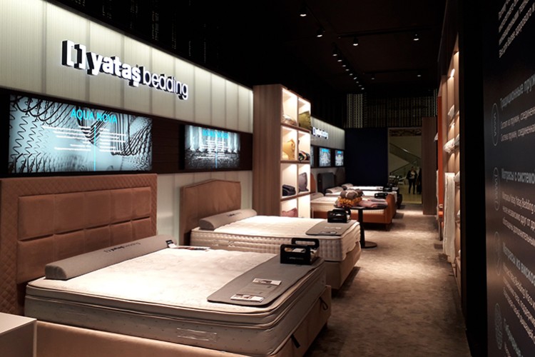 Mebel fuarına damga vurdu