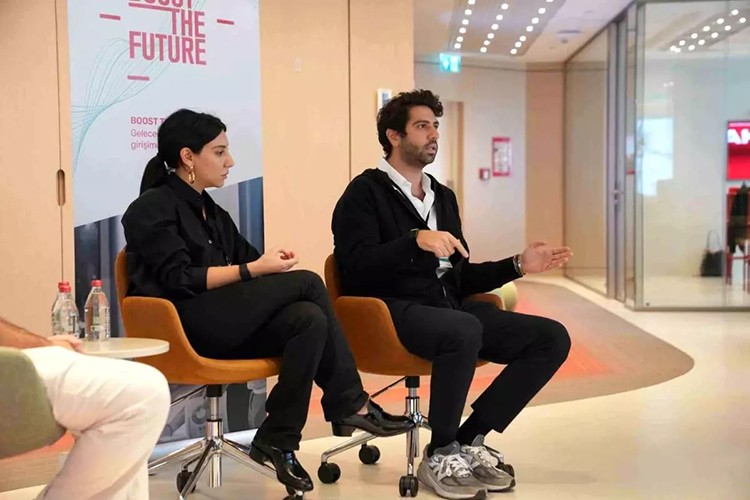 Endeavor ve Akbank'tan teknoloji odaklı girişimlere destek