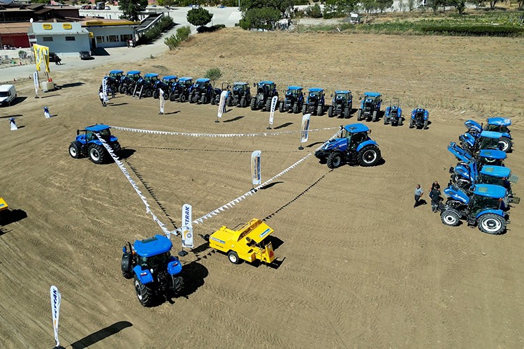 TürkTraktör 81 İlde Aynı Anda Toplu Bakım Etkinliği Düzenledi