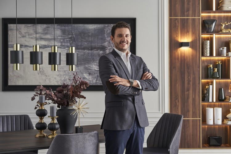 DOĞTAŞ, TASARIMIN USTALIĞI VE YENİLİKÇİ ÜRÜNLERİYLE MOBİLYA FUARINDA GÖZ KAMAŞTIRDI