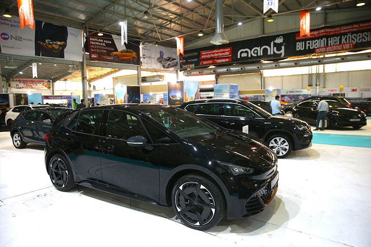 Diyarbakır'da "Otomotiv ve Mobilite Fuarı" açıldı